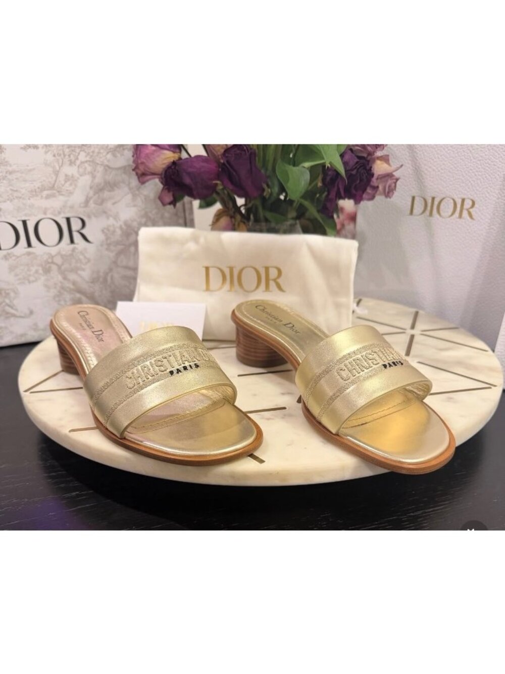 AUTHENTIC NWT CHRISTIAN DIOR DWAY Heeled GOLD Tone Size 39.5